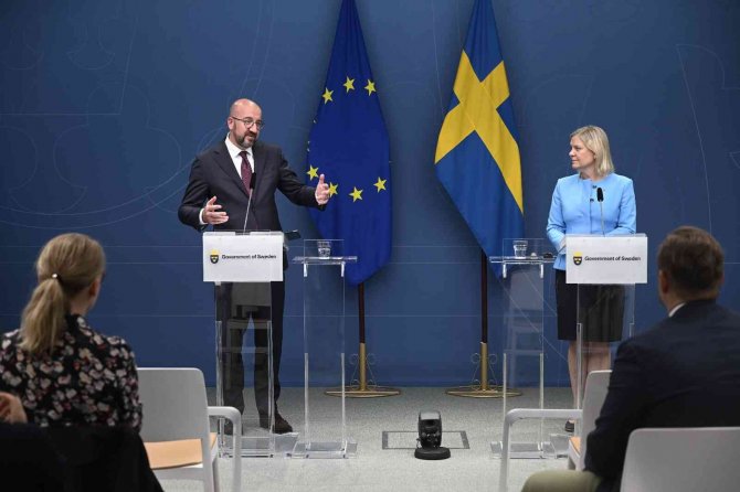 İ̇sveç Başbakanı Andersson: “Terör Örgütlerine Para Ya Da Silah Göndermiyoruz”