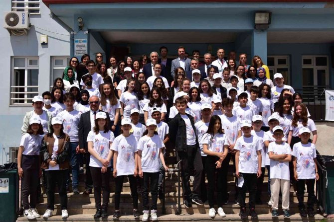 Mehmet Akif Ersoy Ortaokulu 4006 Bilim Fuarı Açıldı