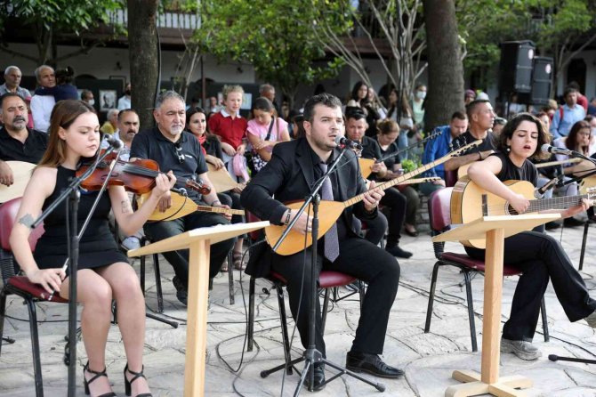 Menteşe Belediyesi Kış Kursları Sergisi Açıldı