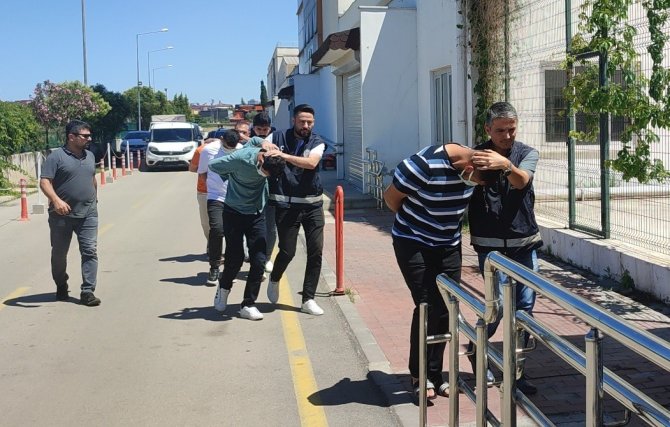Kadın Kılığına Girip Kızının Sevgilisine Randevu Veren Baba Öldürüldü