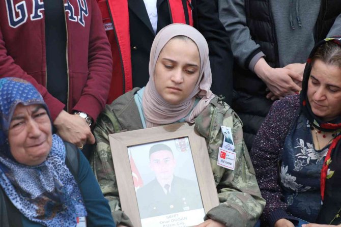 Pençe-kilit Operasyonu Şehidi Onur Doğan Son Yolculuğuna Uğurlandı
