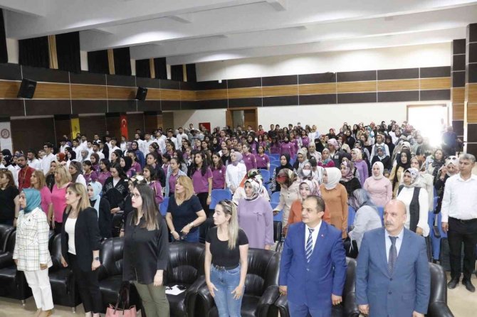 Siirt’te Gastronomi Paneli Düzenlendi