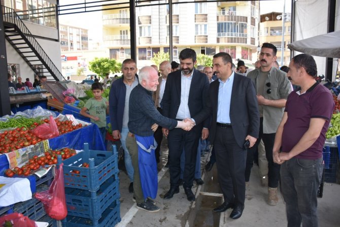 Vali Hacıbektaşoğlu Esnafla Bir Araya Geldi