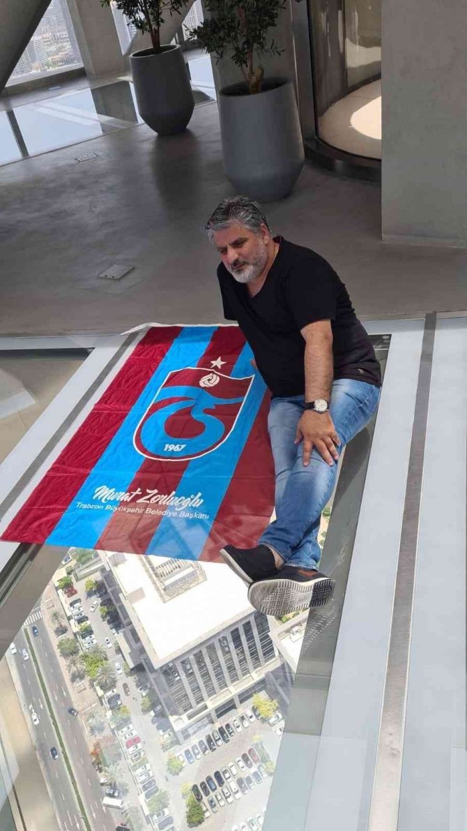 Trabzonsporlular Dünyanın Her Yerinde Bayrak Açıyor