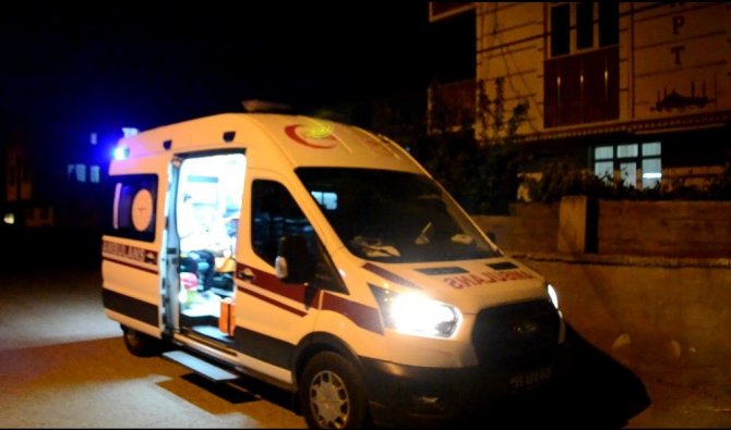 Gaspçılara Telefonunu Vermedi, Öldüresiye Dövüldü