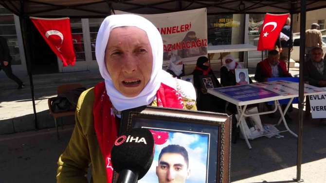 8 Yıldır Evladının Yolunu Gözleyen Gülbahar Teker: “Hdp’de Şeref, Namus, İman Ve Vicdan Yok”