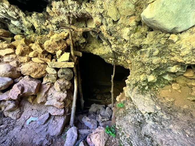 Tunceli’deki Operasyonda Toprağa Gömülü Terörist Cesedi Bulundu