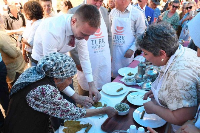 Türk Mutfağının Yöresel Ve Sevilen Lezzetleri Beçin Kalesi’nde Tanıtıldı