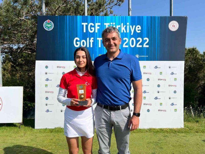 2022 Tgf Türkiye Golf Turu Şampiyonları İ̇brahim Tarık Aslan Ve İ̇rem Demir