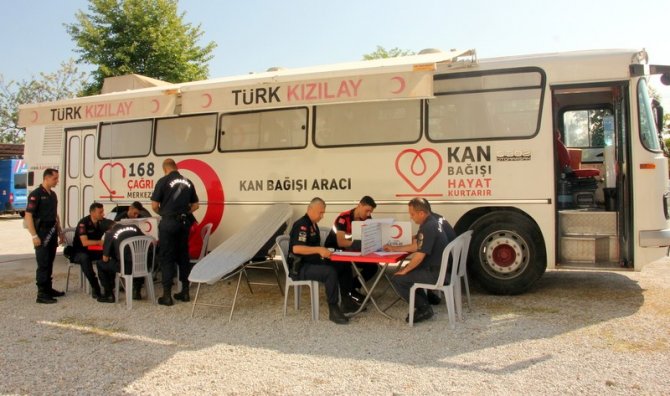 Çınarcık’ta Jandarmadan Kan Bağışı