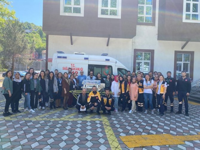 112 Yenidoğan Nakil Eğitimi Düzenlendi