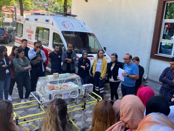 112 Yenidoğan Nakil Eğitimi Düzenlendi