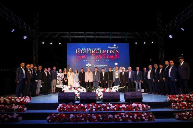 12 Ülkeden Şairlerin Katıldığı İ̇stanbulensis Şiir Festivali Başladı