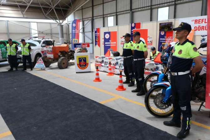 Tarım Fuarında Jandarmadan Uygulamalı Eğitim