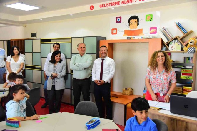 Okul Aile Birliği’nden Başkan Kaya’ya Plaket