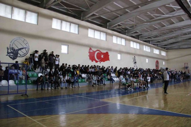 Solhan’da Voleybol Turnuvası Tamamlandı