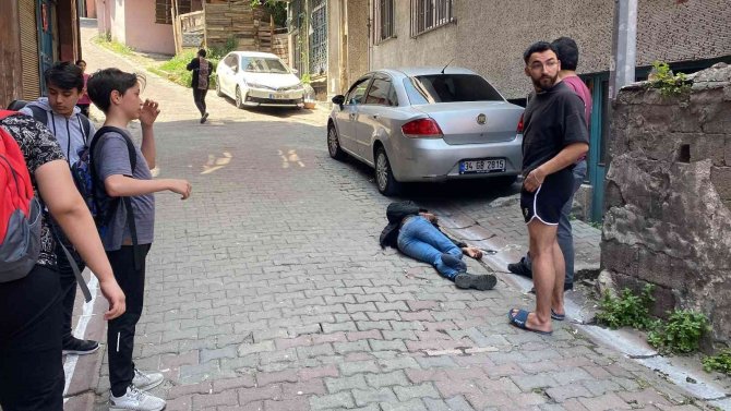 İ̇stanbul’da Akıl Almaz Olay: Hırsız Kaçtığı Çatıdan Çocuğun Üstüne Düştü