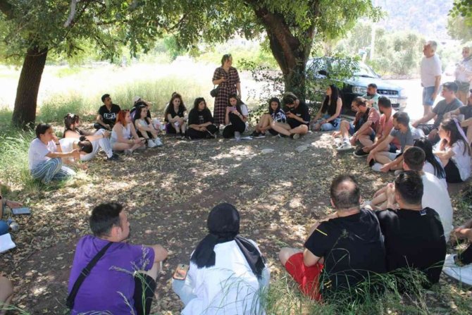 Coğrafya Öğrencileri Gökova Körfezi’nde Arazi Çalışması Gerçekleştirdi