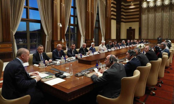 Cumhurbaşkanı Erdoğan, Abd’li Ve Kanadalı Kanaat Önderlerini Kabul Etti