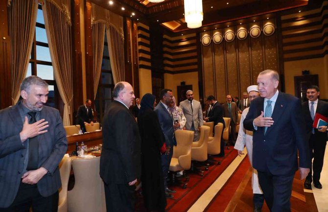 Cumhurbaşkanı Erdoğan, Abd’li Ve Kanadalı Kanaat Önderlerini Kabul Etti