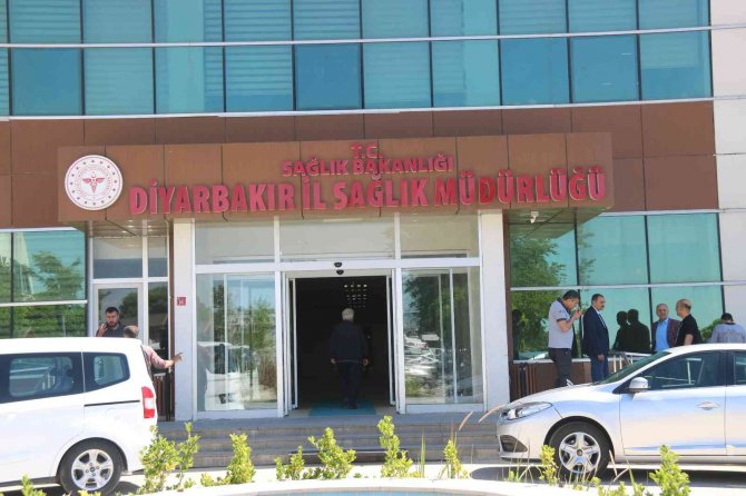 Diyarbakır İ̇l Sağlık Müdürü Dr. Tekin: “Geldiğimiz Süreçte 262 Bin Pozitif Vakamız Vardı. Şu Anda 10’nun Altındayız”