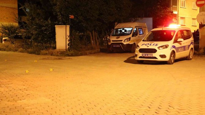 Edirne’de Gündüz Başlayan Tartışma Gece Kanlı Bitti: 4 Yaralı
