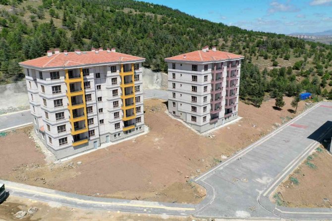 “Altın Şehir” Yükseliyor