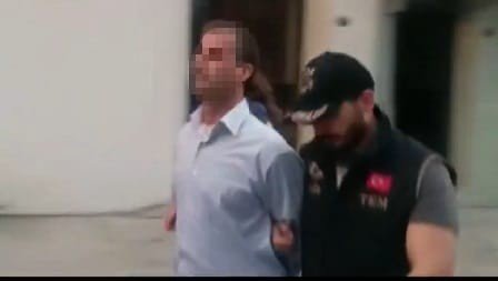 İ̇zmir’de Fetö’nün Hücre Evlerine Baskın: 21 Gözaltı