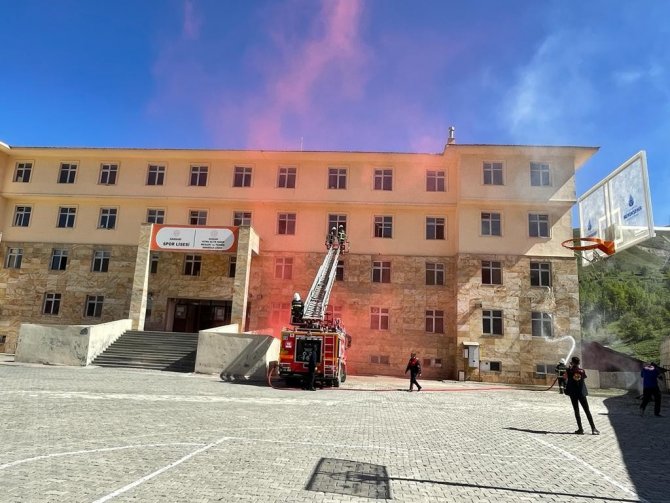 Hakkari’de Gerçeği Artmayan Tatbikat