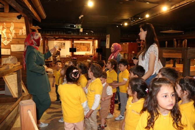 İ̇negöl’de Müzelere Yoğun İlgi