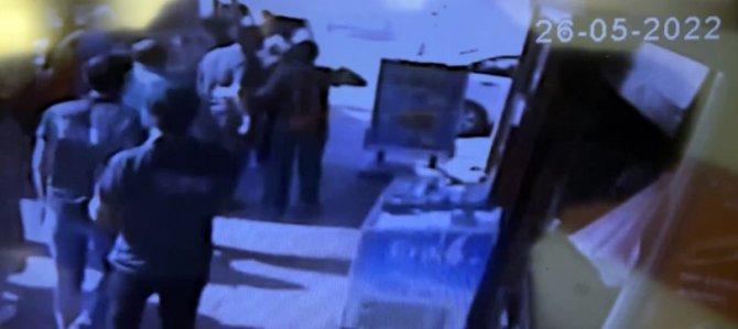 Kadıköy’de Binanın Çökme Anı Ve Yaşanan Panik Kamerada