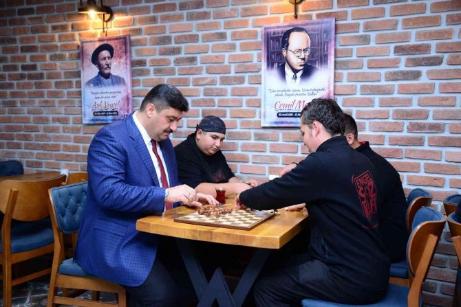 Engelsiz Kafe Engelleri Aşan Lezzetleriyle Misafirlerini Ağırlıyor