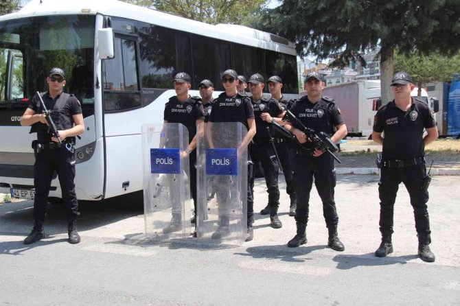 Polis Ekipleri Tem’de Taraftar Nöbetinde