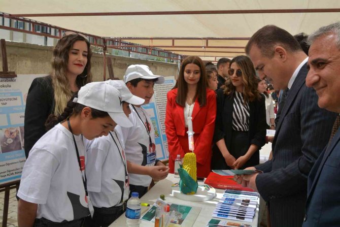 Vali Akbıyık: “45 Bin Kitap Dağıttık”