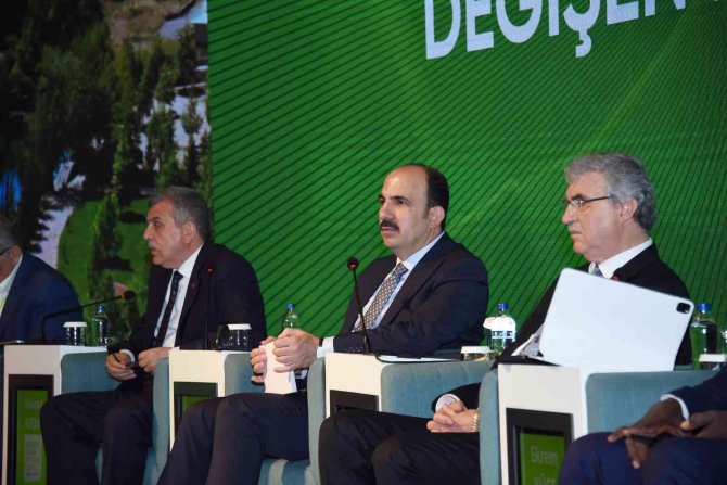 Başkan Altay: “Konya’nın Üretimini Sürdürmesi Dünya Adına Önemli Bir Sorumluluk”