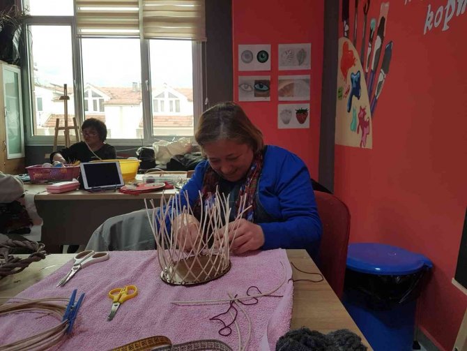 Köyceğiz’de Sepet Örme Kursu Devam Ediyor
