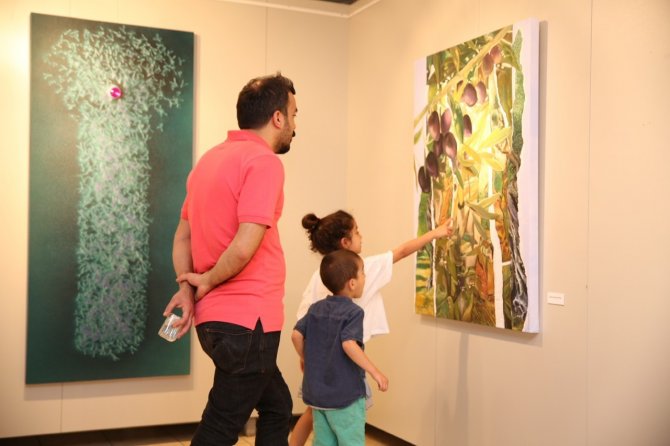 “Vıncent Van Gogh İ̇le Birlikte Zeytin Ağaçları Gölgesinde” Aksm’de