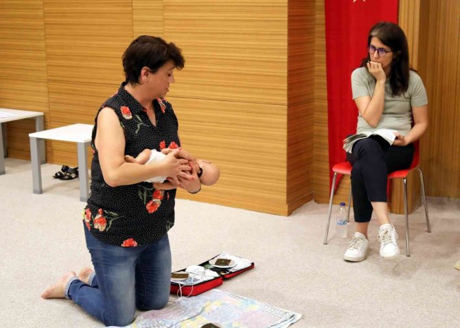 Manavgat Belediyesi Çalışanlarına İlkyardım Eğitimi