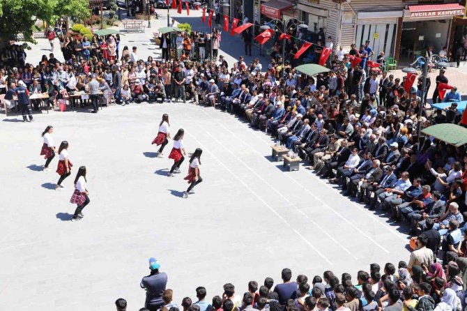 Mardin’de Yoğurt Festivali Renkli Görüntülere Sahne Oldu