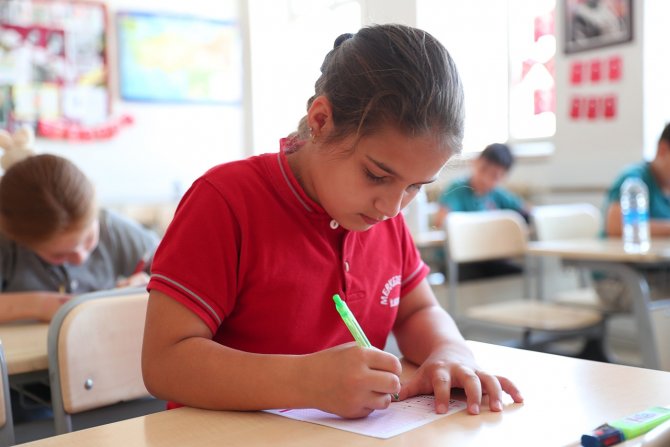 Merkezefendi’de 4 Bin Öğrenci ‘Robotik Kodlama Sınavı’na Girdi