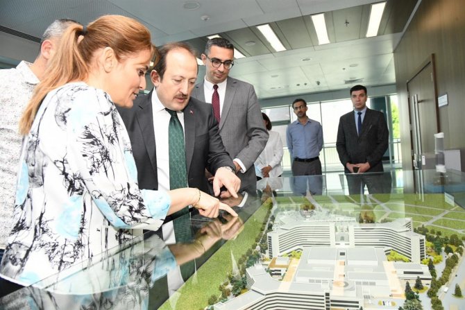 Vali Pehlivan: "Mersin Şehir Hastanesi Pandemi Döneminde Hayati İşlev Gördü"