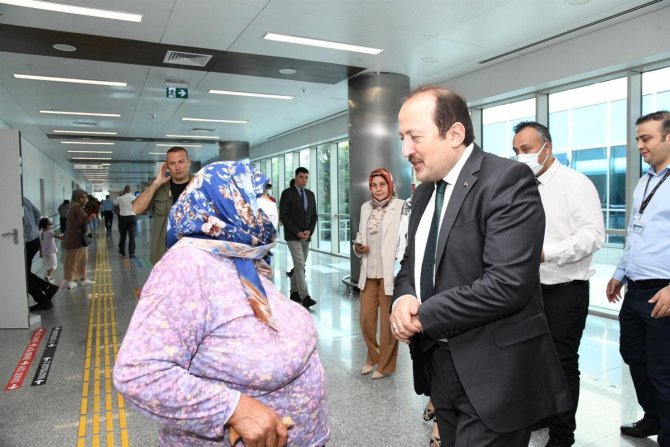 Vali Pehlivan: "Mersin Şehir Hastanesi Pandemi Döneminde Hayati İşlev Gördü"