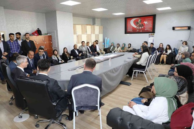 Milli Eğitim Bakan Yardımcısı Yılmaz, Patnos Ve Tutak İlçelerini Ziyaret Etti