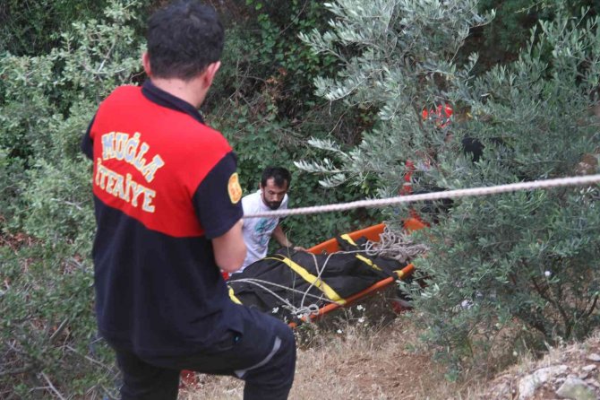 Fethiye’de Uçuruma Devrilen Traktörün Sürücüsü Öldü