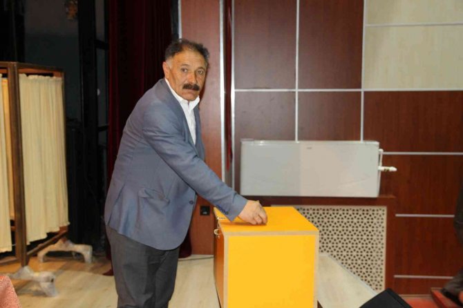Vali Yardımcısı Taş: “Merkezi Hükümetin Gönderdiği Paraları, Program Gereği Harcamakla Mükellefiz”