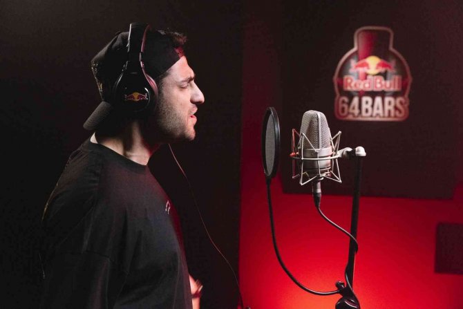 Red Bull 64 Bars Serisi Ozbi Ve Da Poet İle Devam Ediyor