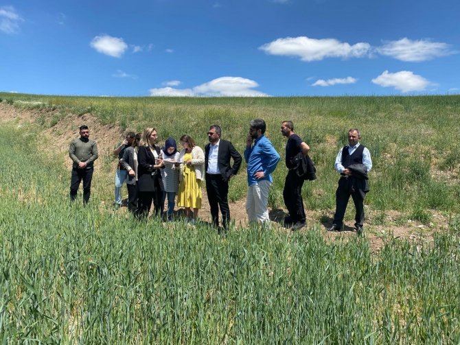 Başkan Ertuğrul Çetin Yeni Projeler İçin Sahada