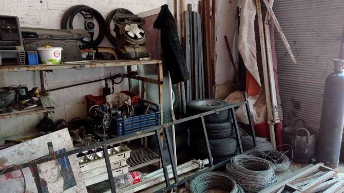 Manisa’da İşyerinden Hırsızlık Yapan Şüpheli Tutuklandı