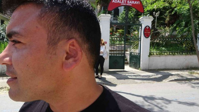 Film Senaryolarını Aratmayacak Olay: Kavgada Kopan Kulağını Martı Kaptı
