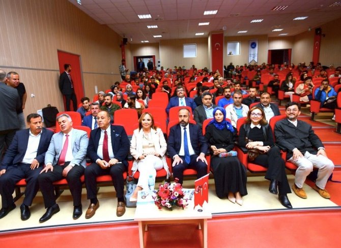 Başkan Kandaşoğlu: “Van’a Değer Katmak İçin Gece Gündüz Çalışıyoruz”